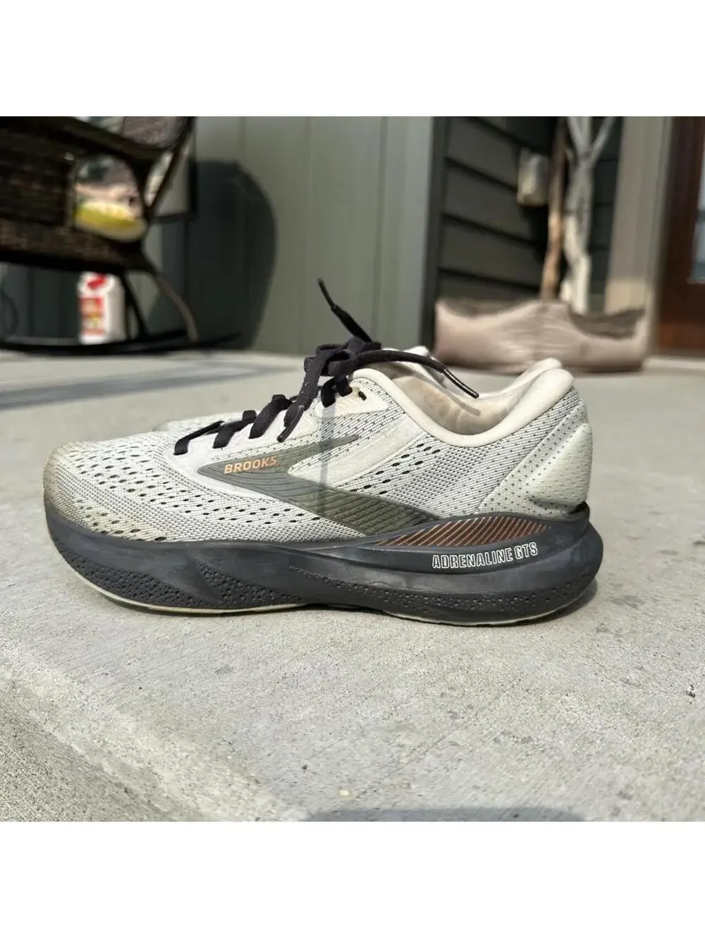 Brooks Adrenaline GTS 24